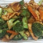 Best 芥蘭鷄 Chicken w. Broccoli in Pekin, IL