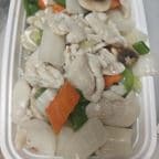 Best 蘑菇鷄片 Moo Goo Gai Pan in Pekin, IL