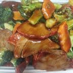 Best 芥蘭叉燒 Roast Pork w. Broccoli in Pekin, IL